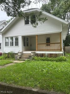 Property at 1134 Collinwood Ave, Akron, OH