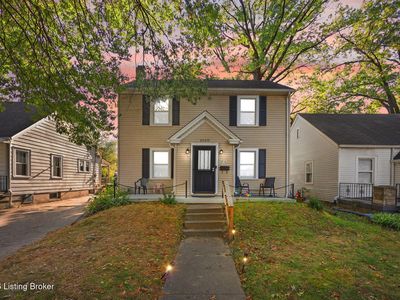 1516 Larchmont Ave