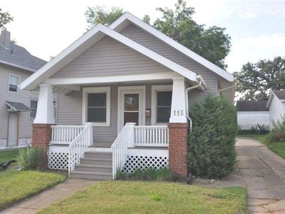 115 27th Street Dr SE