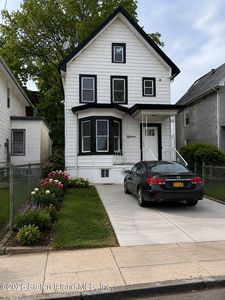 18 Cottage Pl