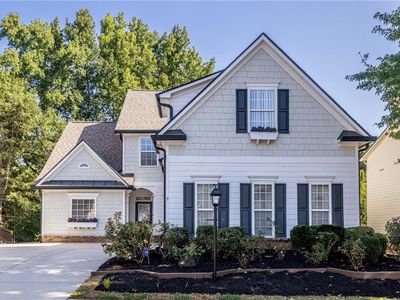 577 Lantern Wood Dr