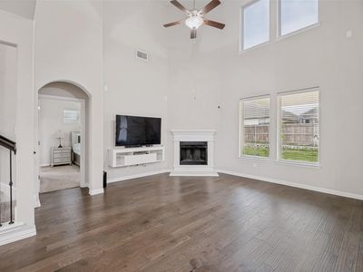 824 Water Garden Cir