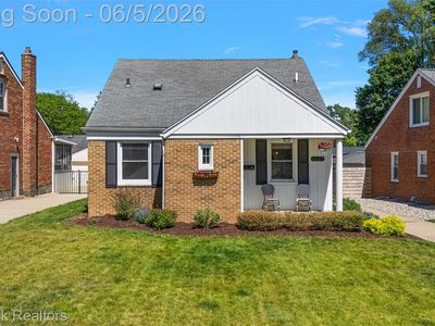 4420 Elmwood Ave