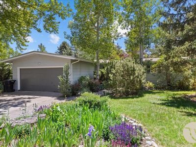 2218 Fairway Dr
