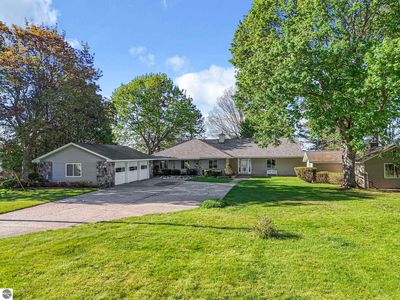 1016 Sunnyside Dr