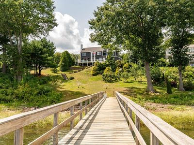 13 Landing Way