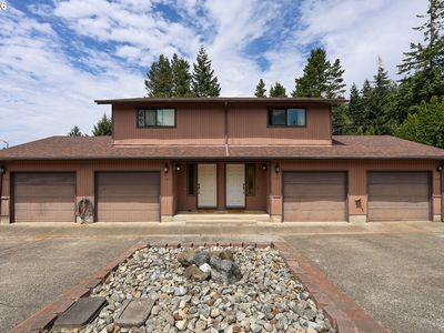 1460 Scott Ln