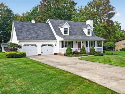 55 Woodside Ave