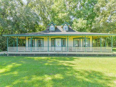 27556 Fm 2090 Rd E