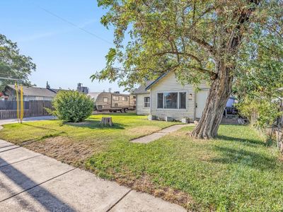 506 W Clark St