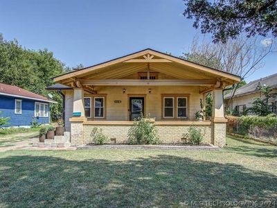 519 S Independence St