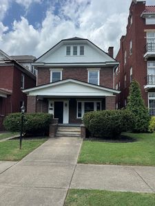 1012 11th Ave
