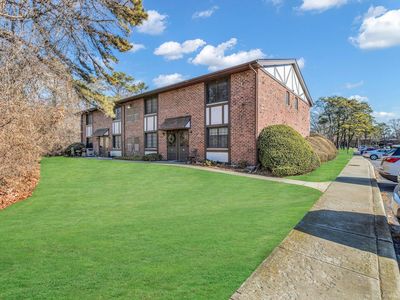 1 Pinebrook Place #1