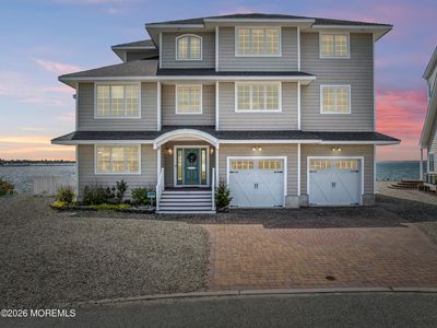 354 Roberts Avenue