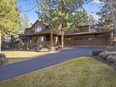 3338 NW Windwood Way