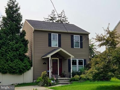 301 Main St