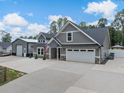 197 Falling Creek Rd