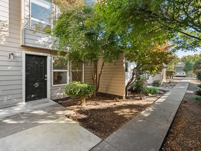 1800 Crater Lake Ave APT 9