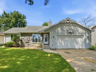 Property at 1320 N 5th St, Manchester, IA