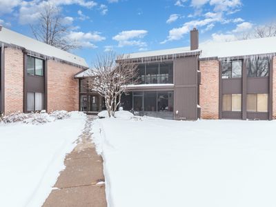 Property at 740 Saint Andrews Ln APT 21, Crystal Lake, IL