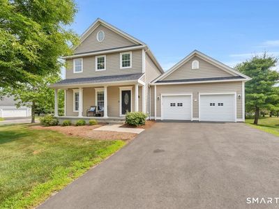 Property at 2 Chapman Chase, Windsor Locks, CT