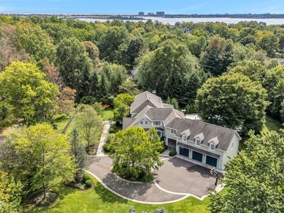 4 Tuxedo Road