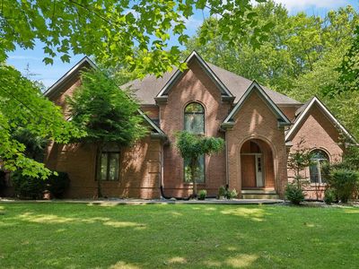 301 W Romain Rd