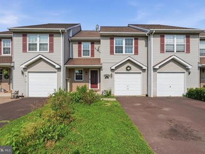 Property at 198 Kieffer Ct, Telford, PA