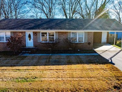 411 Hershey Dr