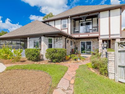 20207 Hampshire Rocks Dr