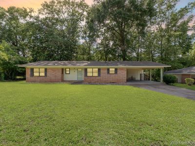 101 Laurel Cir