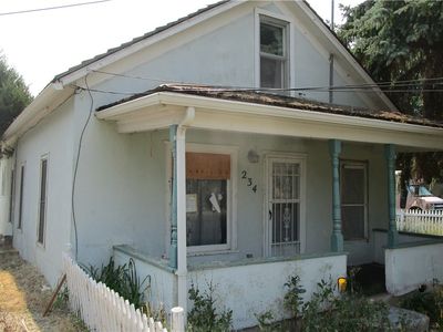 234 E Front Ave