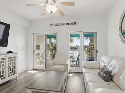114 Carillon Market St #205
