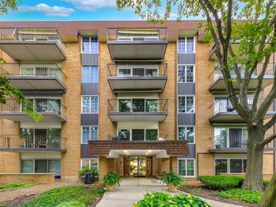 445 N Park Blvd APT 2C