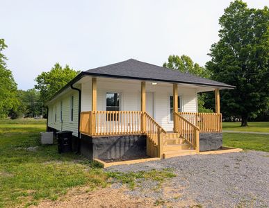 Property at 815 E Grundy St, Tullahoma, TN