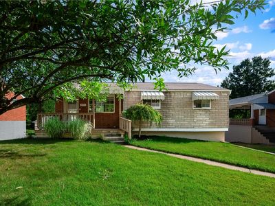 561 Anderson Ave