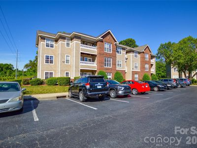 9709 Campus Walk Ln APT A