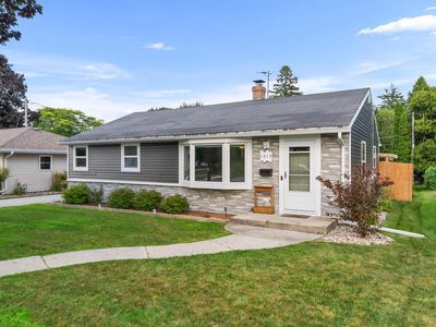 Property at 1013 N 6th STREET, Manitowoc, WI