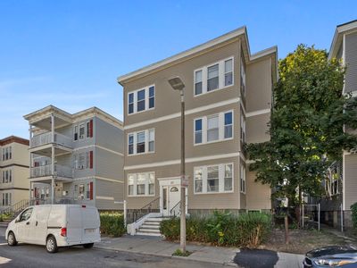 27 Hosmer St APT 2