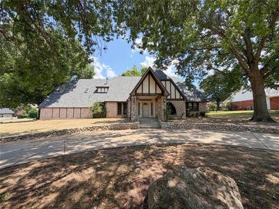 2317 Robinwood Cir