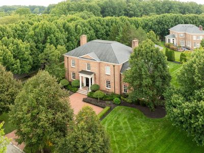 7685 Lambton Park Rd