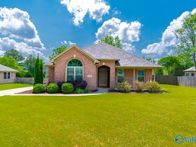 2510 Lawson Lake Ct SE