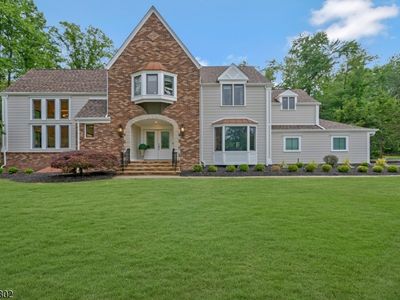 29 Crown Dr