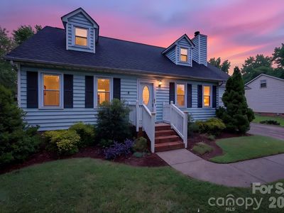 3550 Farm Lake Dr SW