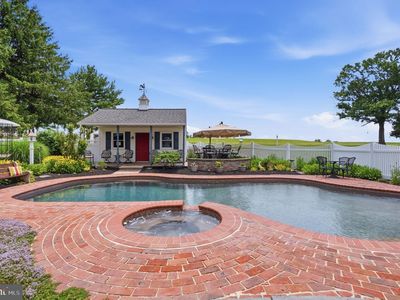63 Linfield Trappe Rd