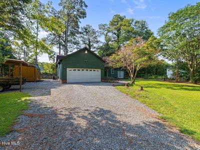 126 Leslie Road