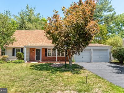 4407 Manor Hall Ln