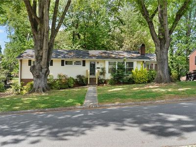738 Elderwood Ave