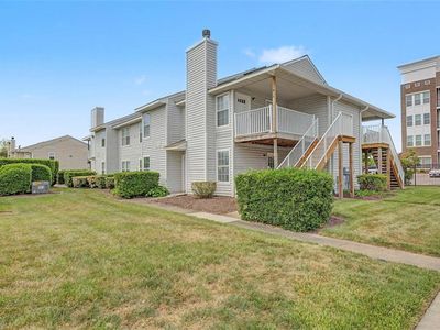 5622 Summit Arch