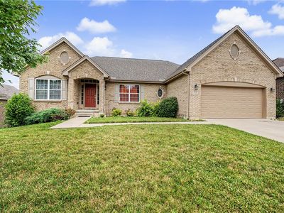 35 Louise Dr